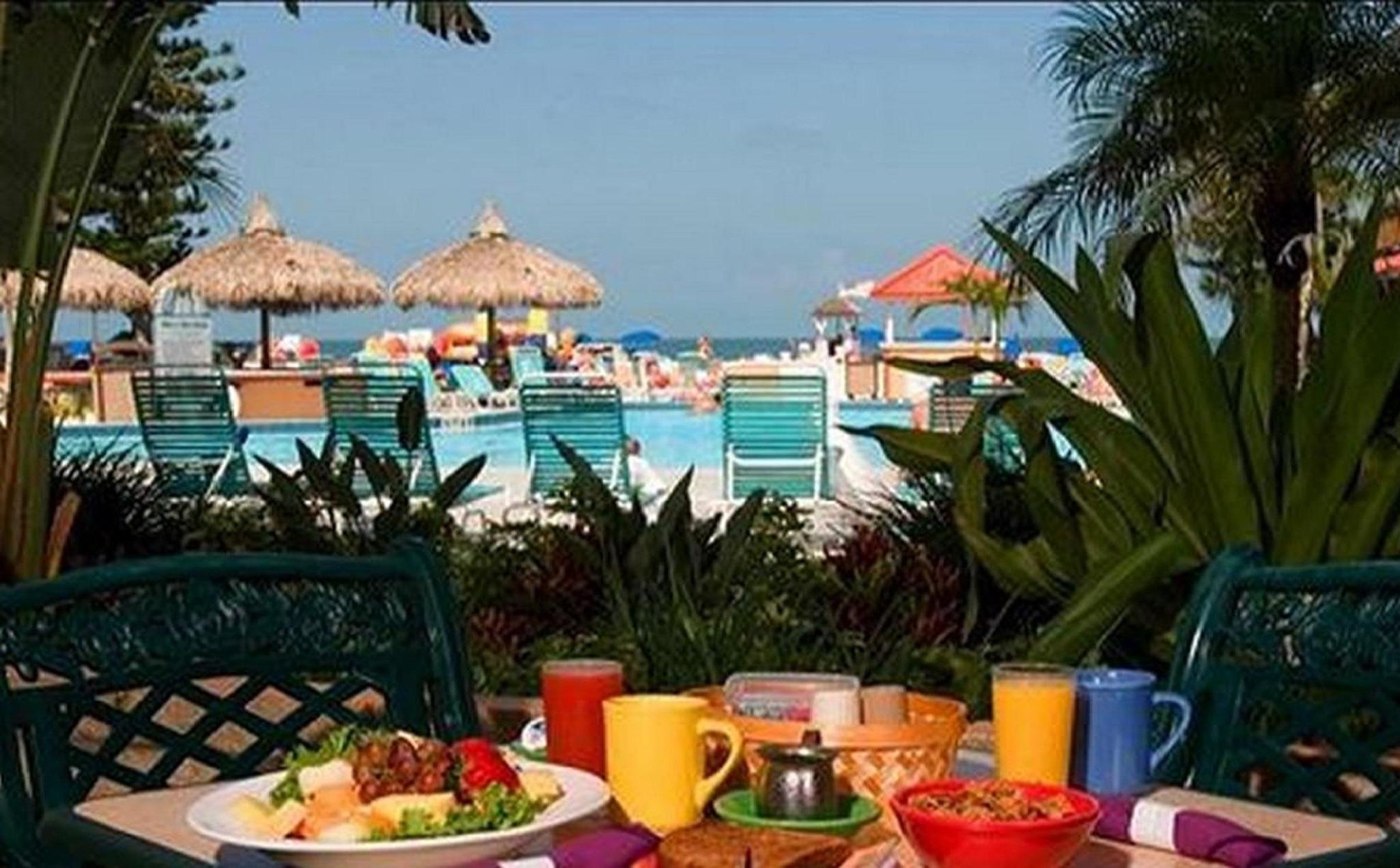 Dolphin Beach Resort St. Pete Beach Exteriör bild