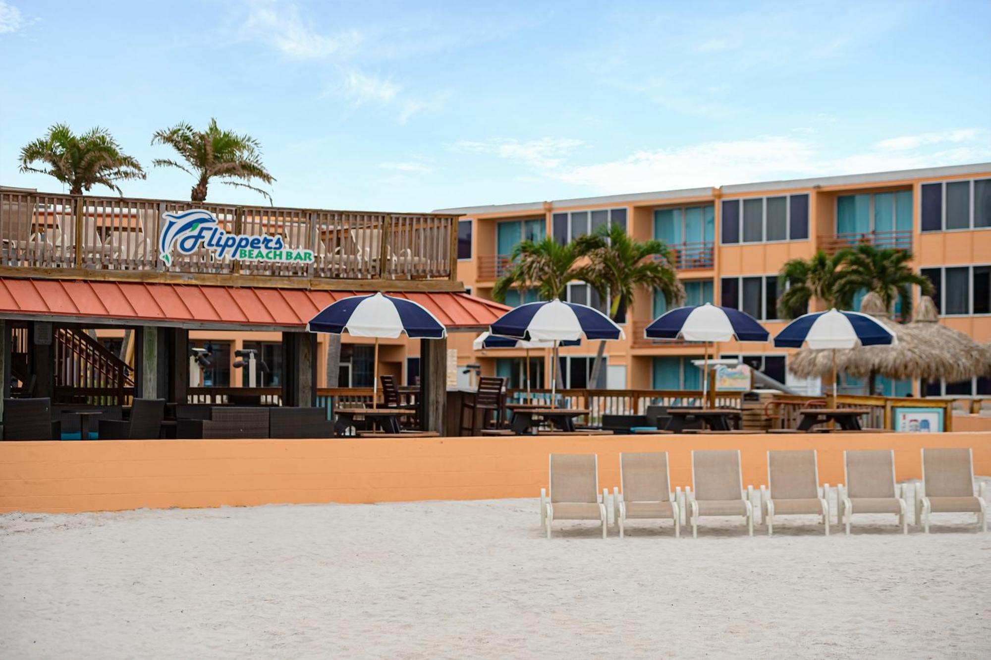 Dolphin Beach Resort St. Pete Beach Exteriör bild
