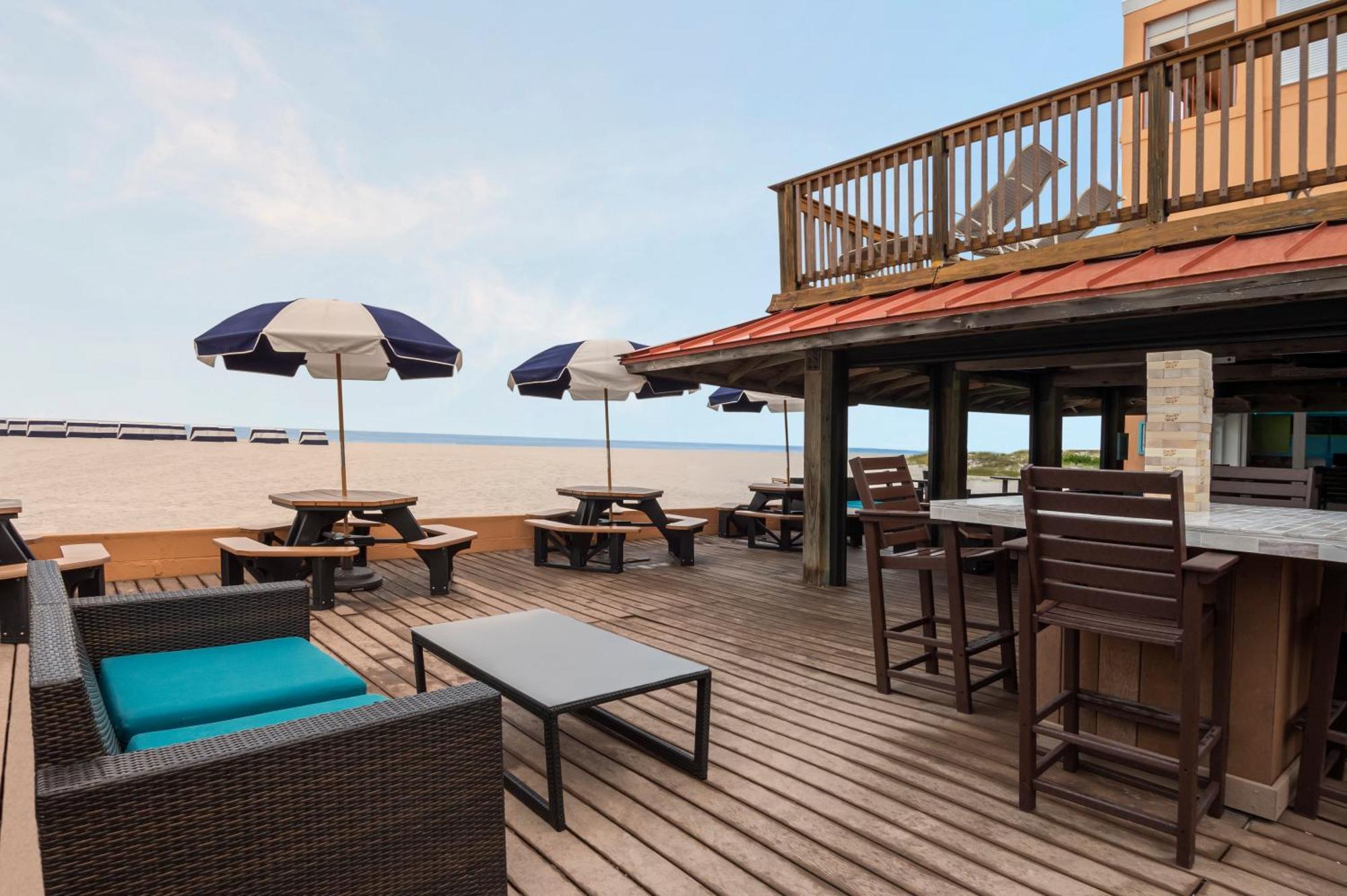 Dolphin Beach Resort St. Pete Beach Exteriör bild