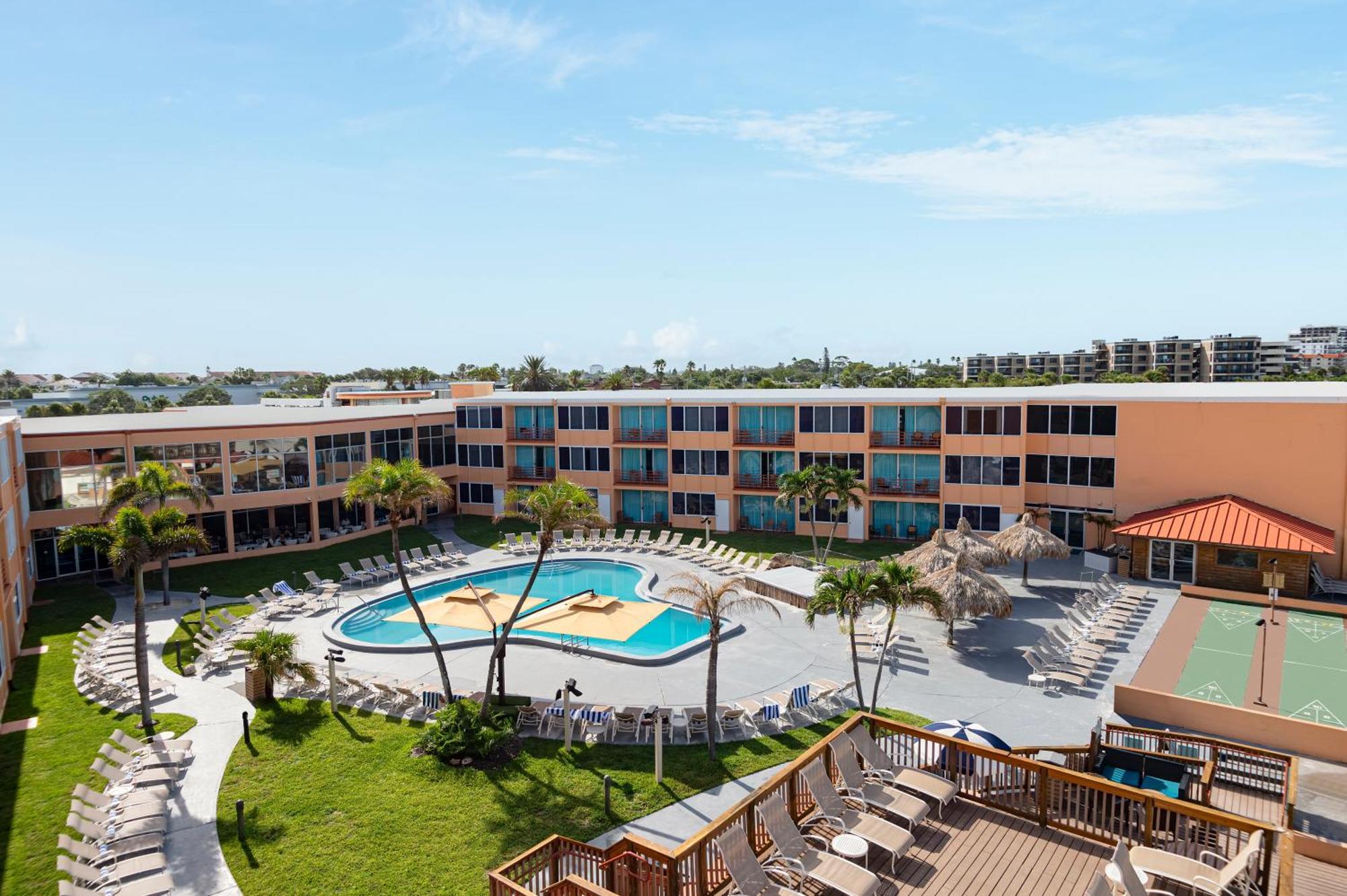 Dolphin Beach Resort St. Pete Beach Exteriör bild