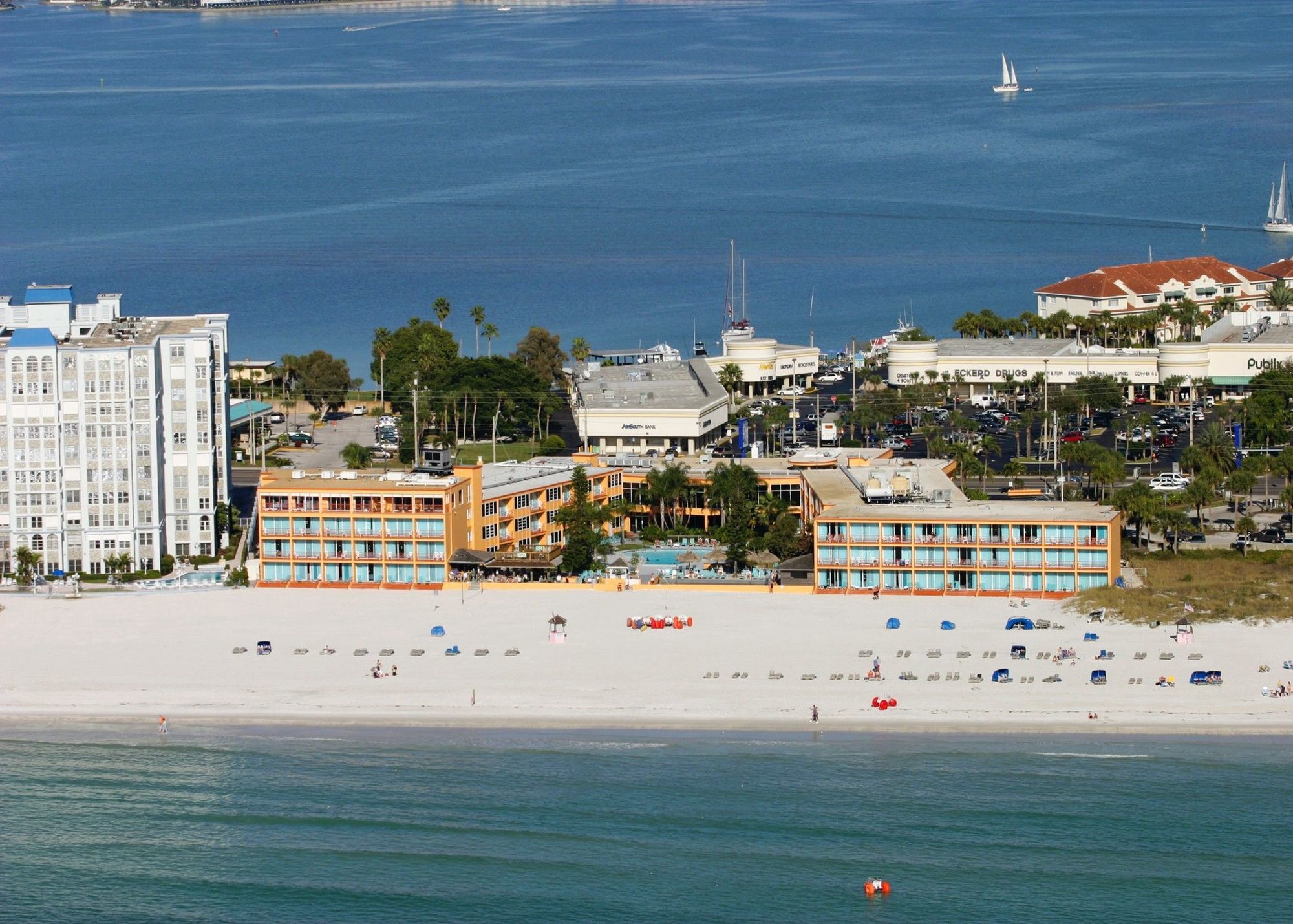 Dolphin Beach Resort St. Pete Beach Exteriör bild